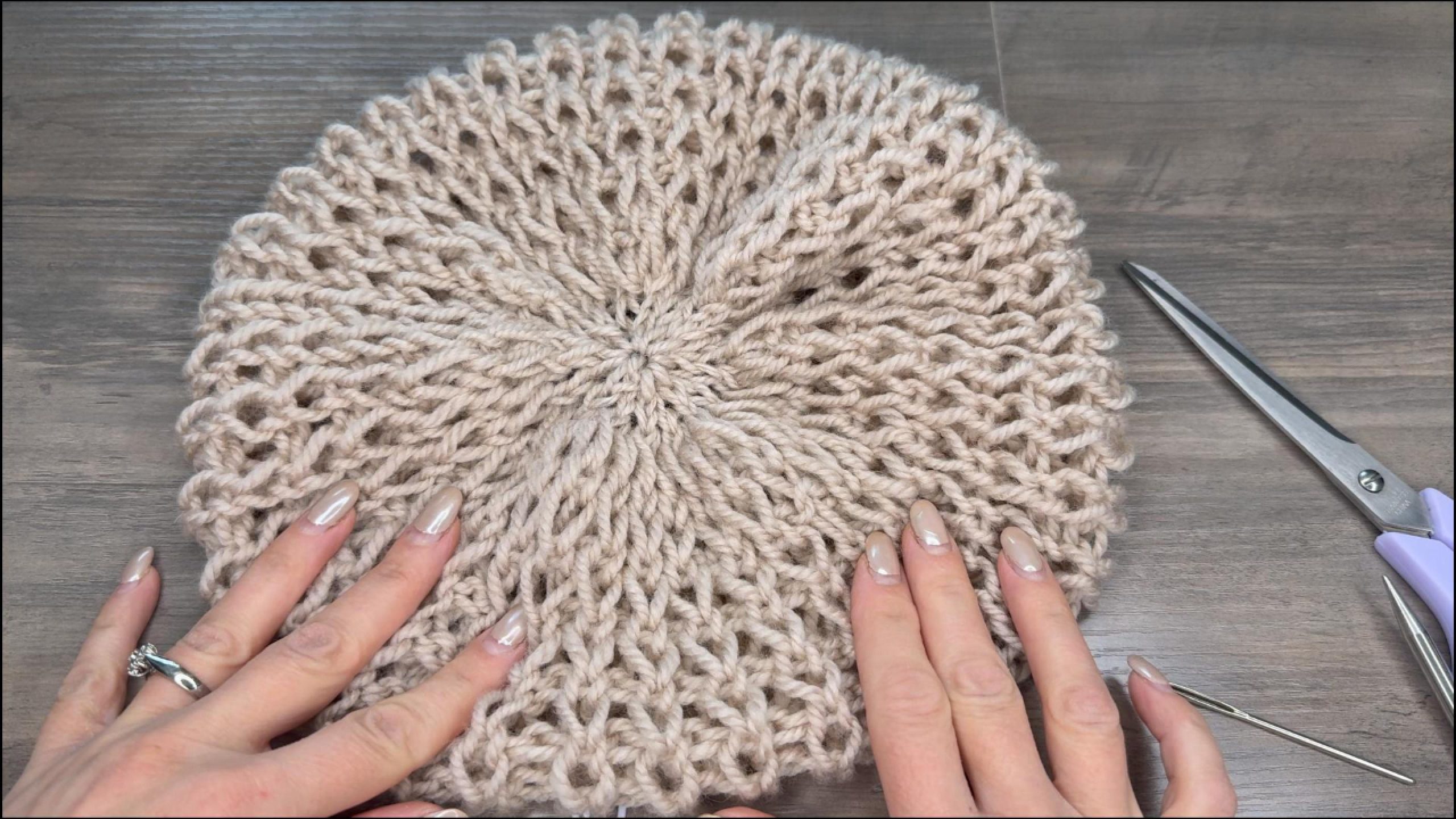 Beginner-Friendly Loose Slouchy Beret Hat with Large Loops